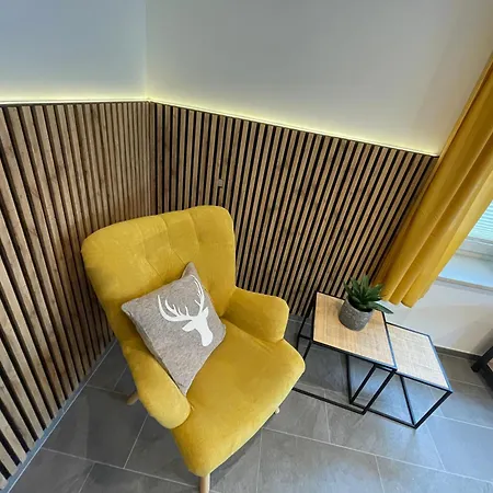 Leni *